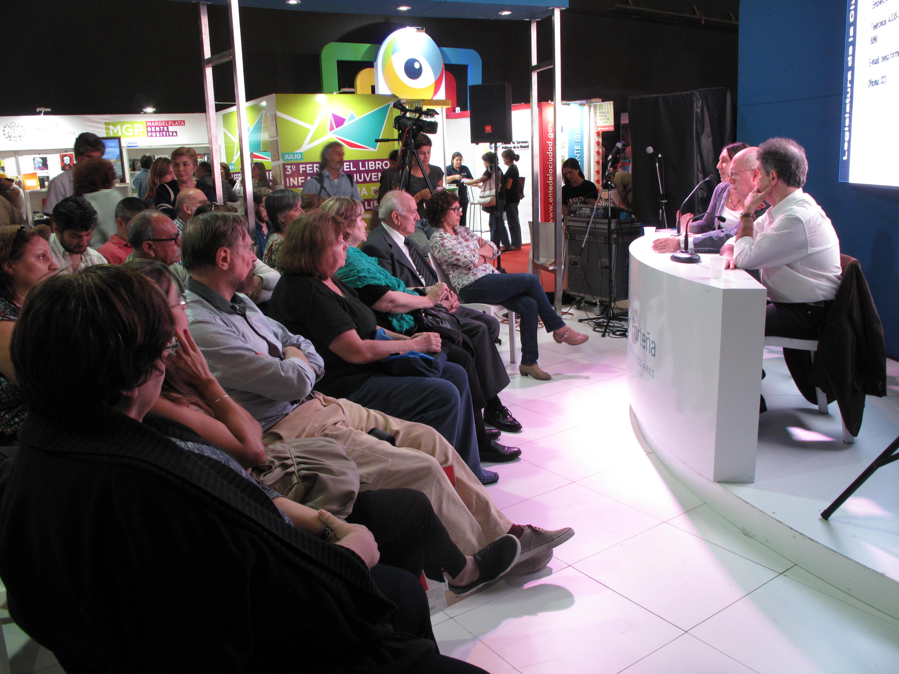 Ediciones Idelcoop en la 41° Feria del Libro